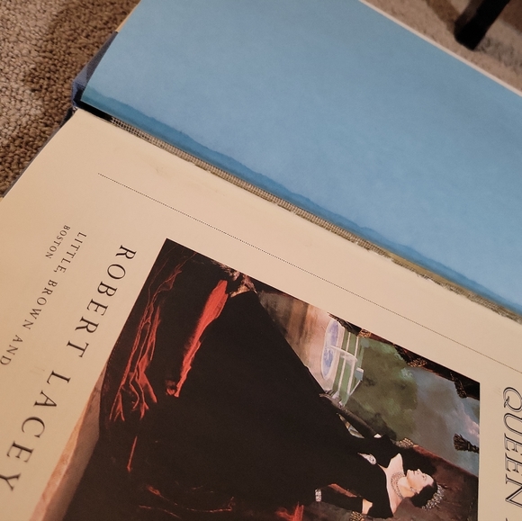 Queen Mother Robert Lacey HARD COVER 1987 - Picture 3 of 10